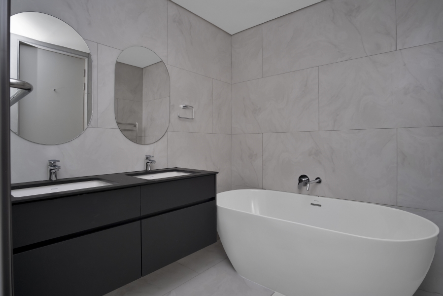 To Let 2 Bedroom Property for Rent in Fresnaye Western Cape